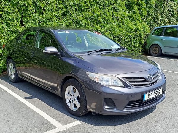 Toyota Corolla Saloon, Petrol, 2011, Grey