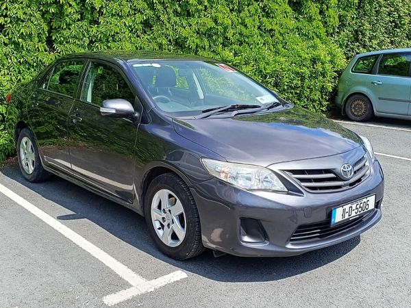 Toyota Corolla Saloon, Petrol, 2011, Grey