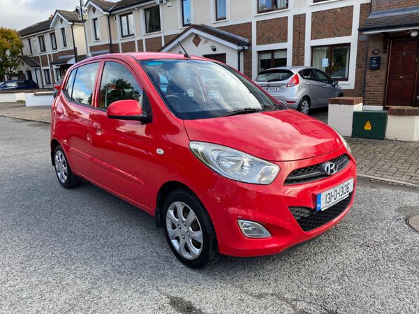 Hyundai i10 Hatchback, Petrol, 2013, Red