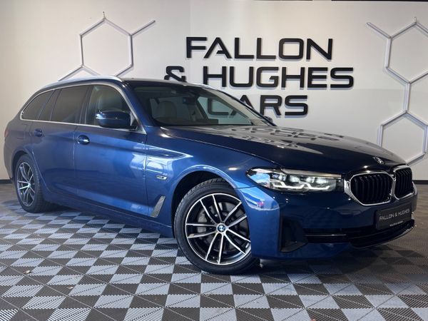 BMW 5-Series Estate, Petrol Plug-in Hybrid, 2022, Blue