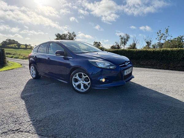 Ford Focus Hatchback, Diesel, 2014, Blue