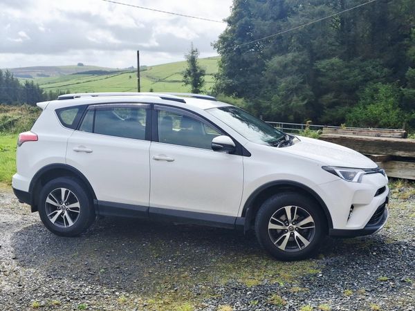 Toyota RAV4 SUV, Diesel, 2016, White
