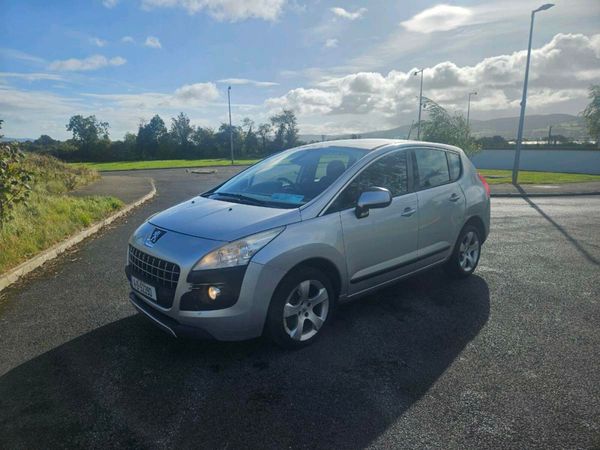 Peugeot 3008 MPV, Diesel, 2011, Silver
