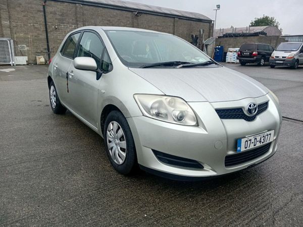 Toyota Auris Hatchback, Petrol, 2007, Silver