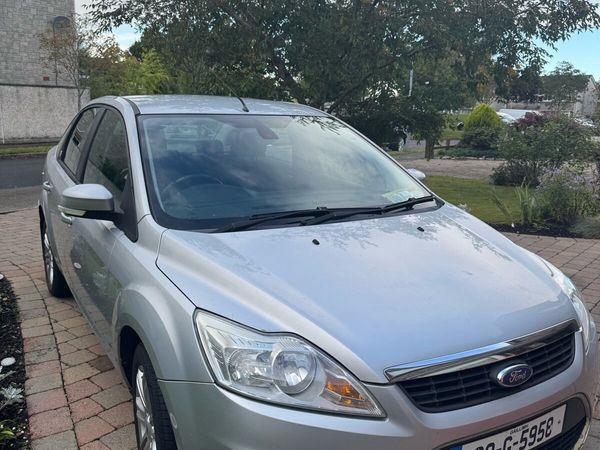 Ford Focus Saloon, Petrol, 2008, Silver
