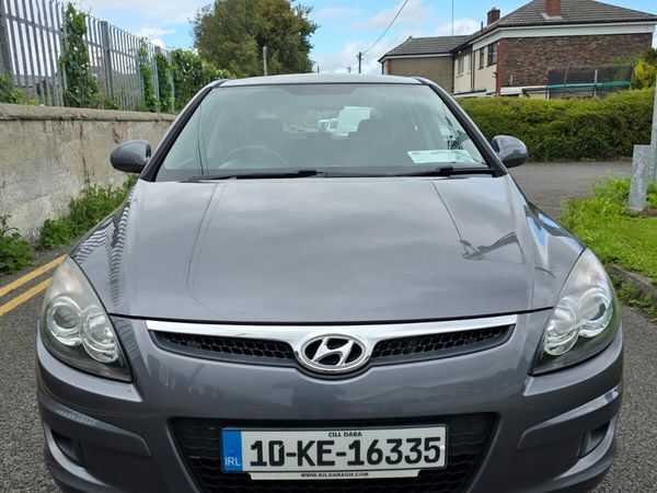 Hyundai i30 Hatchback, Diesel, 2010, Silver