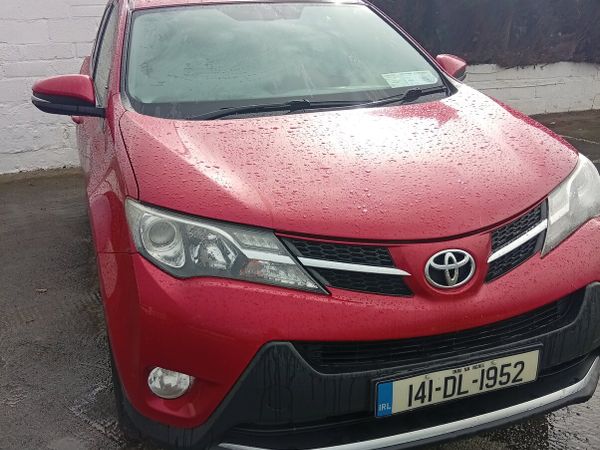 Toyota RAV4 SUV, Diesel, 2014, Red