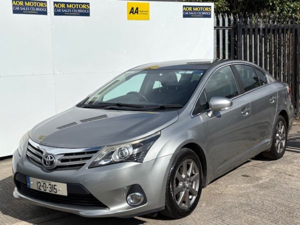 Toyota Avensis Saloon, Diesel, 2012, Grey