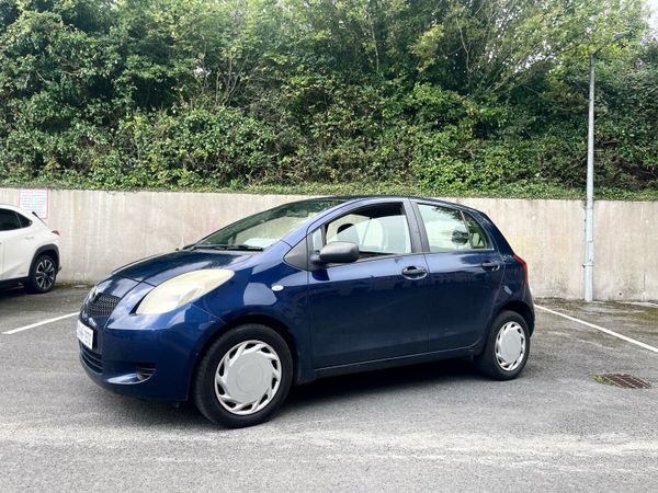 Toyota Yaris Hatchback, Petrol, 2006, Blue