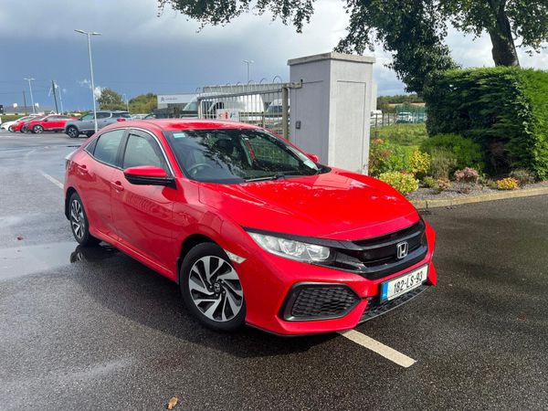 Honda Civic Hatchback, Petrol, 2018, Red