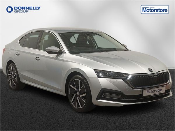 Skoda Octavia Hatchback, Petrol Hybrid, 2021, Silver