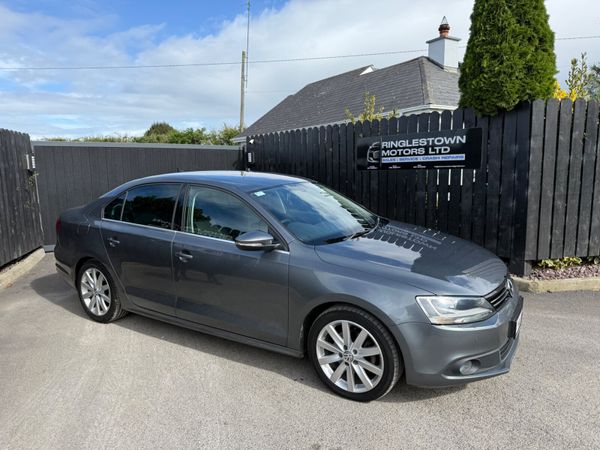 Volkswagen Jetta Saloon, Diesel, 2014, Grey