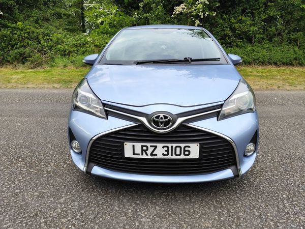 Toyota Yaris Hatchback, Petrol, 2016, Blue