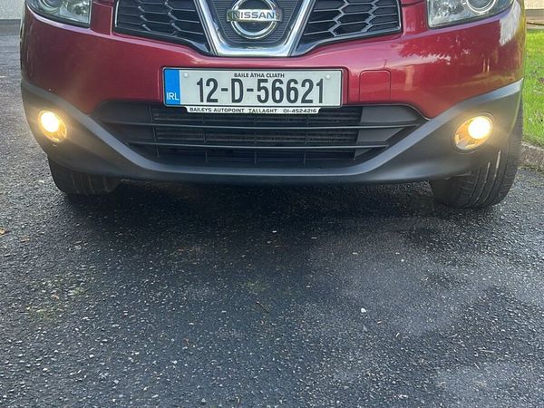 Nissan Qashqai+2 MPV, Diesel, 2012, Red