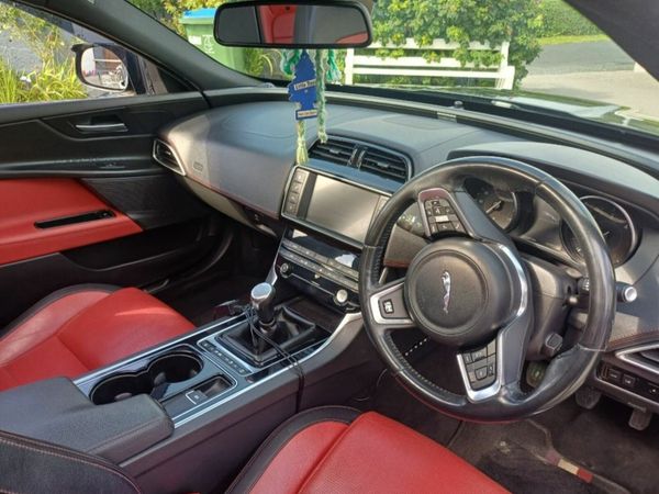 Jaguar XE Saloon, Diesel, 2018, Grey