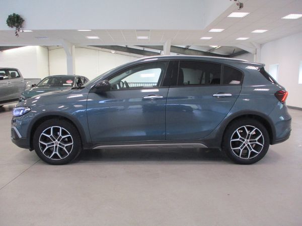 Fiat Tipo Hatchback, Petrol, 2022, Blue