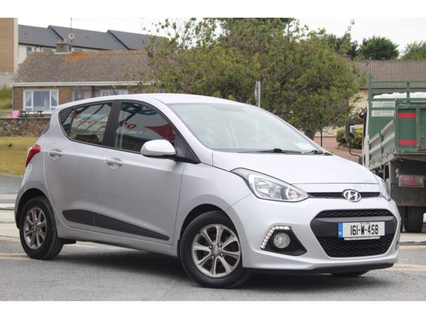 Hyundai i10 Hatchback, Petrol, 2016, Silver