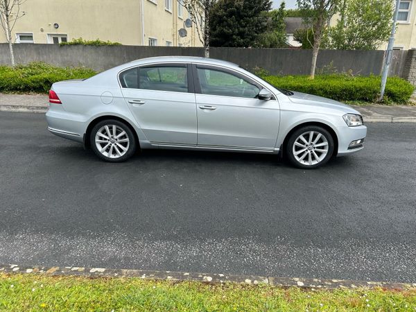 Volkswagen Passat Saloon, Diesel, 2014, Silver
