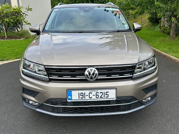 Volkswagen Tiguan SUV, Diesel, 2019, Yellow