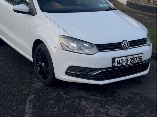 Volkswagen Polo Hatchback, Petrol, 2014, White