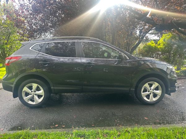 Nissan Qashqai MPV, Diesel, 2018, Black