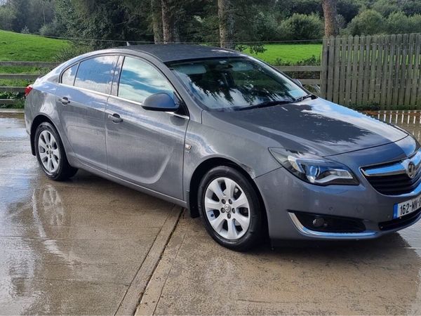 Vauxhall Insignia Hatchback, Diesel, 2016, Grey