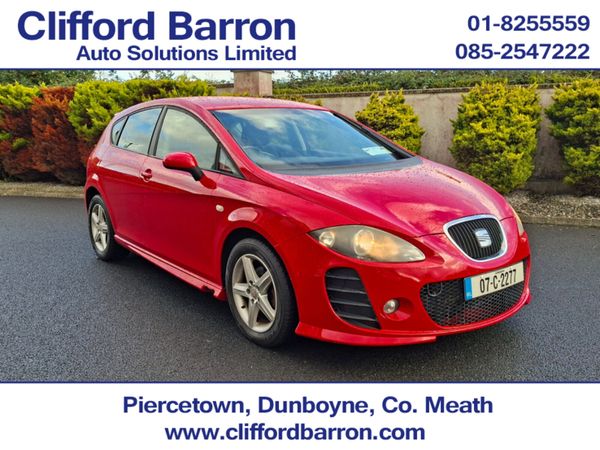 SEAT Leon Hatchback, Petrol, 2007, Red