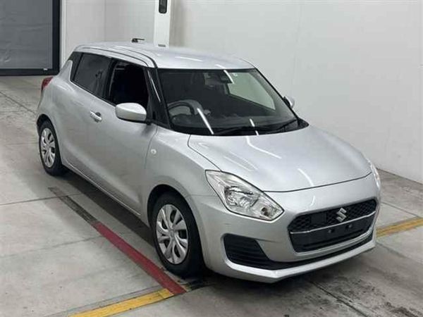 Suzuki Swift Hatchback, Petrol, 2019, Silver