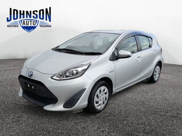 Toyota Aqua Hatchback, Petrol Hybrid, 2017, Silver