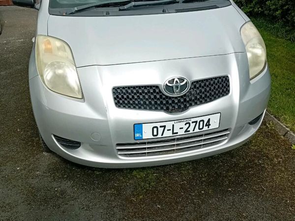 Toyota Yaris Hatchback, Petrol, 2007, Silver