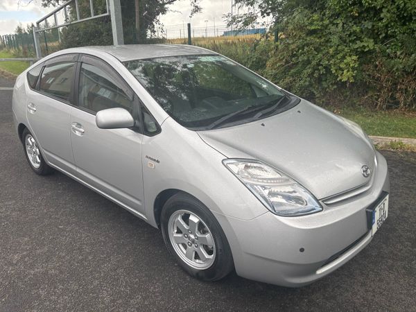 Toyota Prius Hatchback, Petrol Hybrid, 2011, Silver