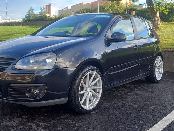 Volkswagen Golf Hatchback, Petrol, 2008, Black
