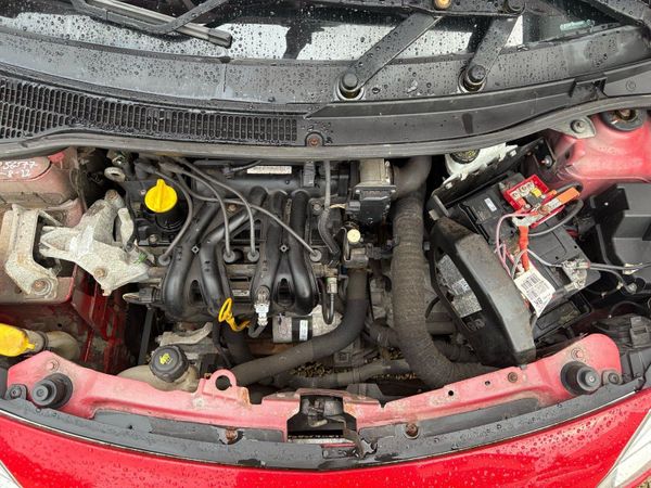 Renault Twingo Hatchback, Petrol, 2010, Red