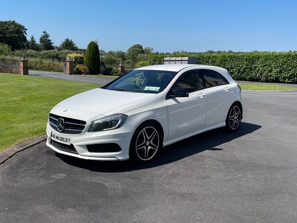 Mercedes-Benz A-Class Hatchback, Petrol, 2014, White