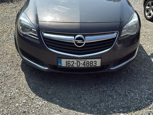 Opel Insignia Hatchback, Diesel, 2016, Grey