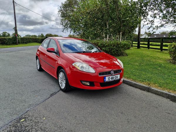 Fiat Bravo Hatchback, Diesel, 2010, Red