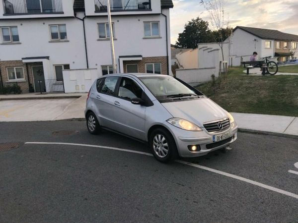 Skoda Fabia Hatchback, Petrol, 2006, Red