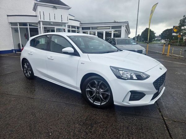Ford Focus Hatchback, Diesel, 2020, White