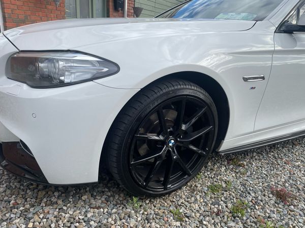 BMW 5-Series Saloon, Diesel, 2016, White