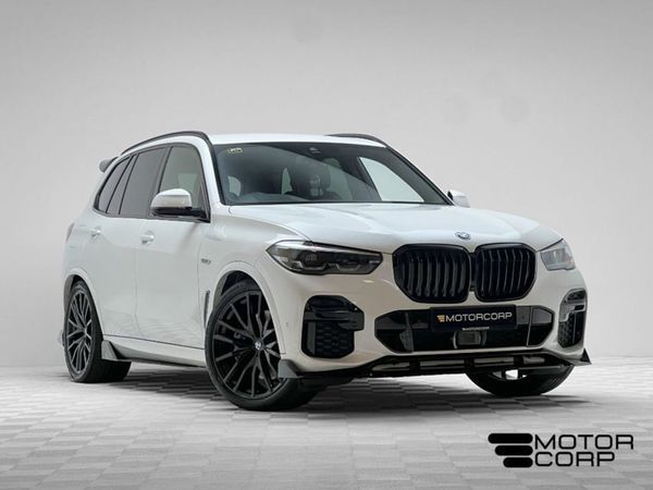 BMW X5 SUV, Petrol Plug-in Hybrid, 2022, White