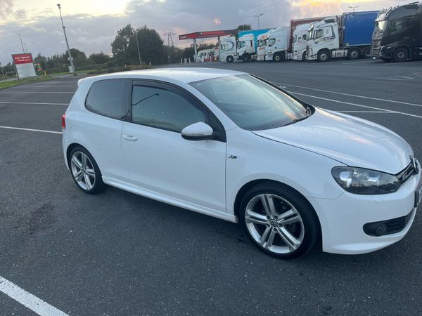 Volkswagen Golf Hatchback, Petrol, 2011, White