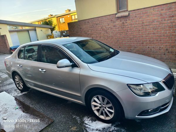 Skoda Superb Saloon, Diesel, 2015, Silver