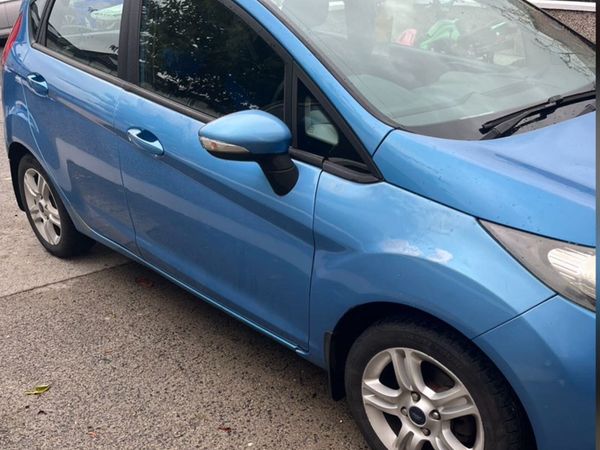 Ford Fiesta Hatchback, Diesel, 2009, Blue