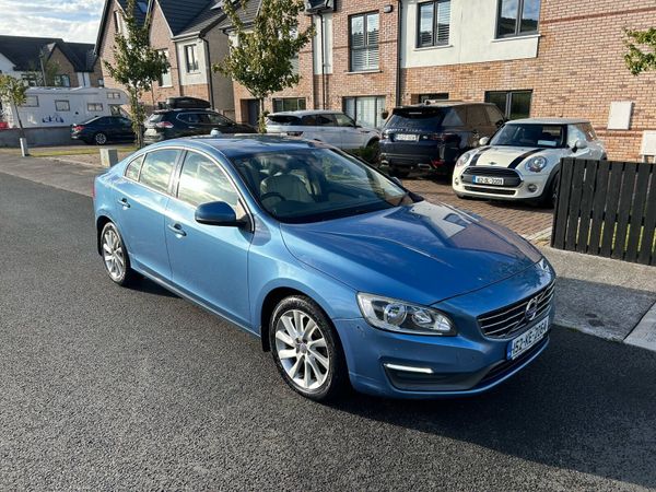 Volvo S60 Saloon, Diesel, 2015, Blue
