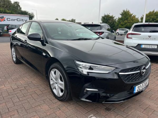 Opel Insignia Hatchback, Diesel, 2021, Black