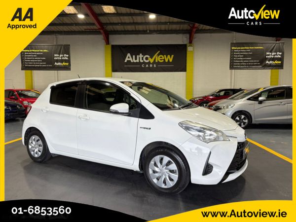 Toyota Yaris Hatchback, Petrol Hybrid, 2019, White
