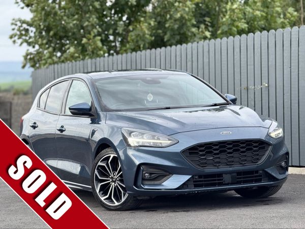 Ford Focus Hatchback, Diesel, 2022, Blue