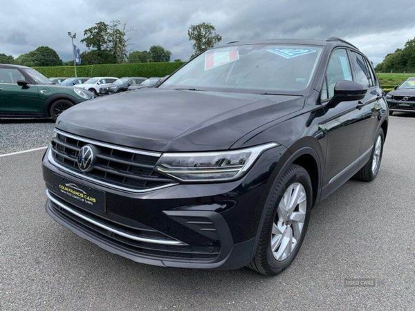 Volkswagen Tiguan , Diesel, 2022, Black