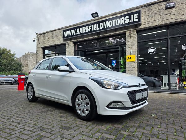 Hyundai i20 Hatchback, Petrol, 2018, White