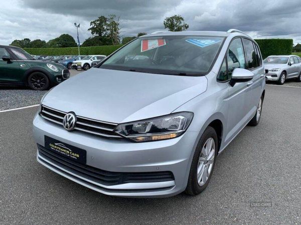 Volkswagen Touran , Diesel, 2020, Silver